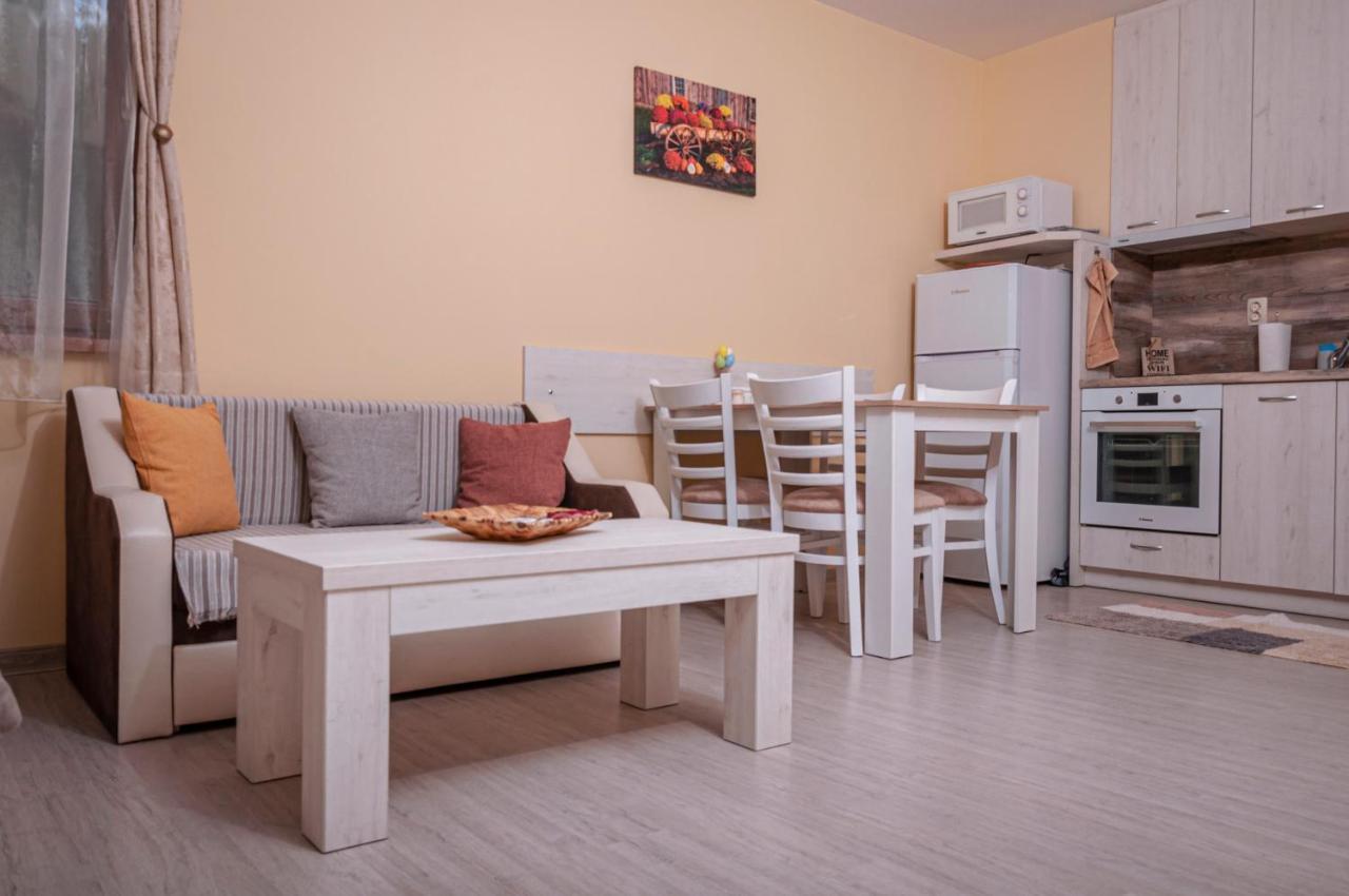 Studio 6,Smolyan Lakes 外观 照片